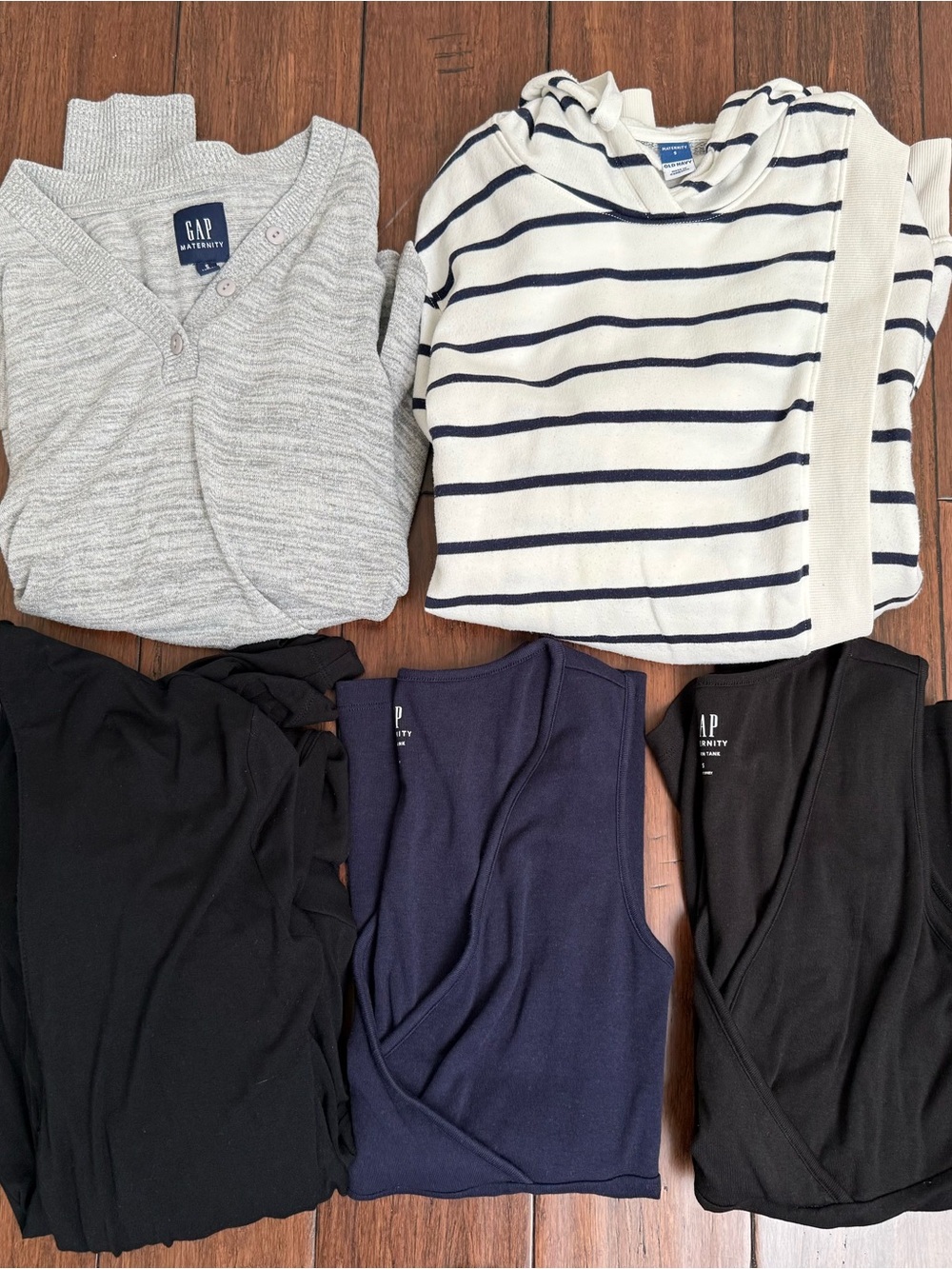 GAP Maternity Clothes Bundle